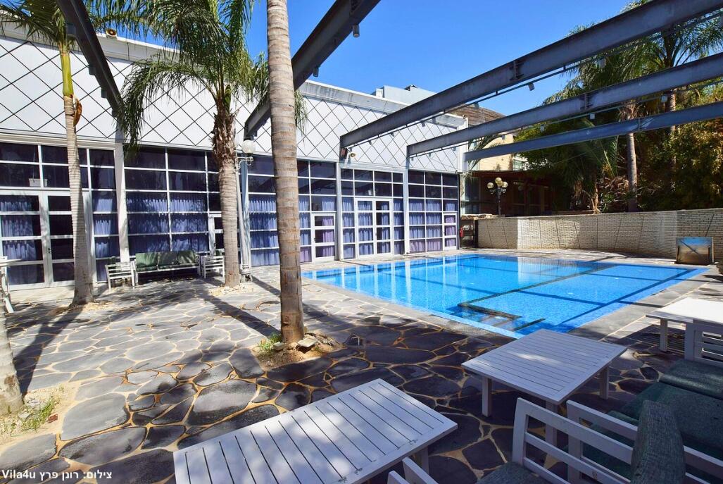 רוקה וייב - Rocca Vibe מרכז  23  לופט 4 יו