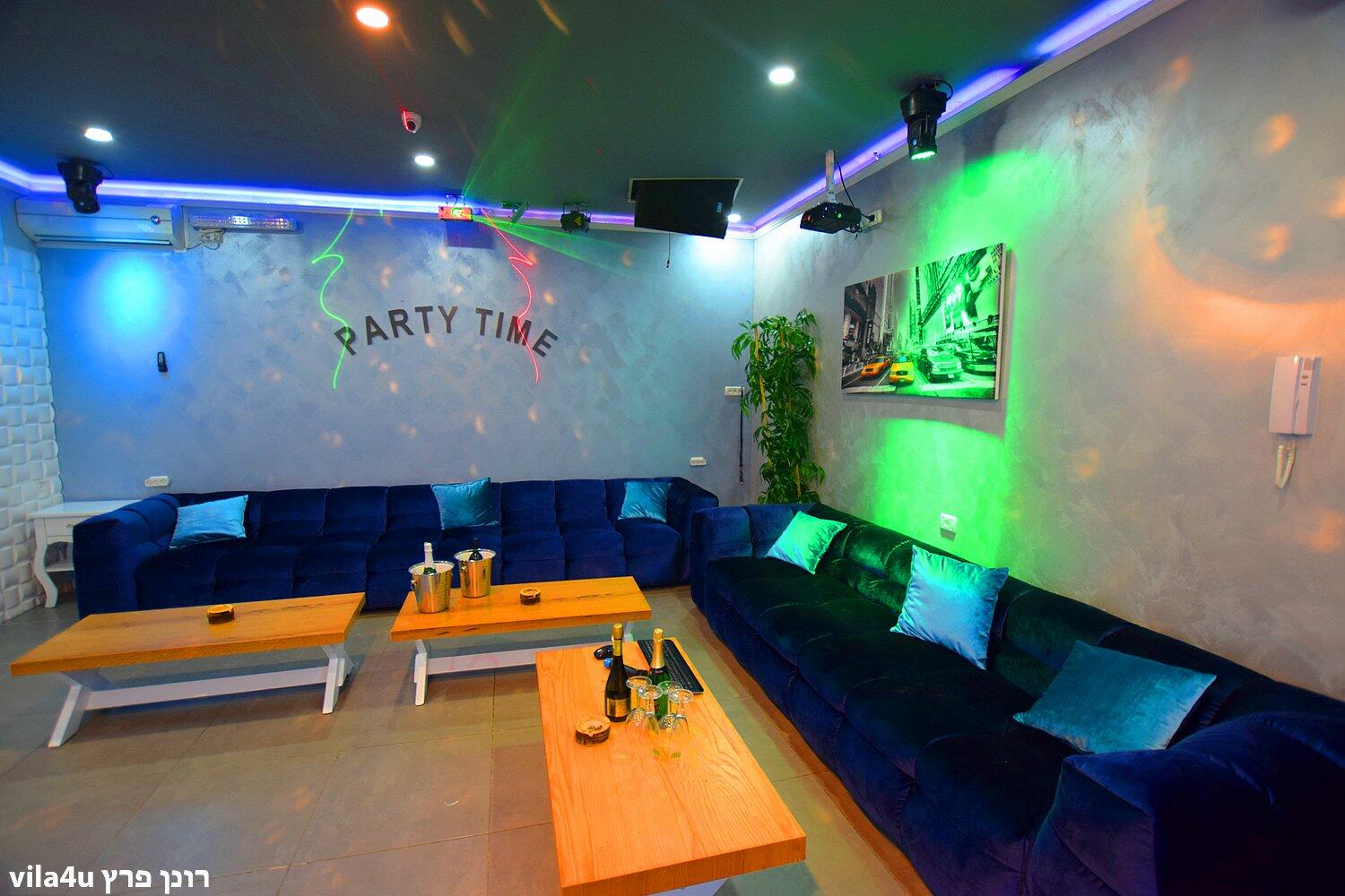 לופט פארטי טיים מרכז  25  לופט 4 יו