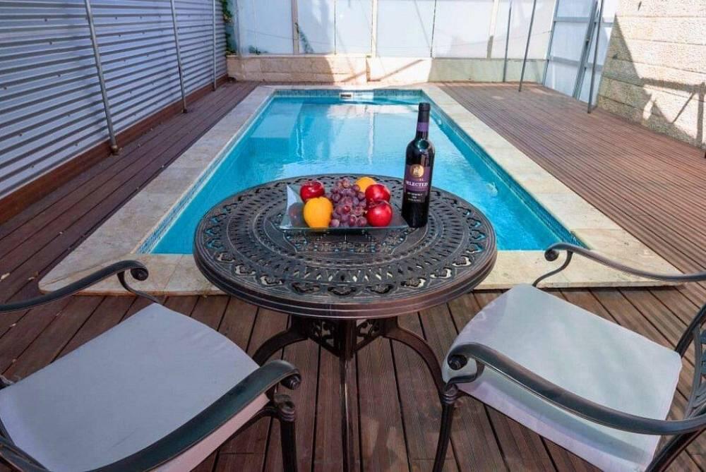 וילה דובדבן טבריה צפון  42  לופט 4 יו