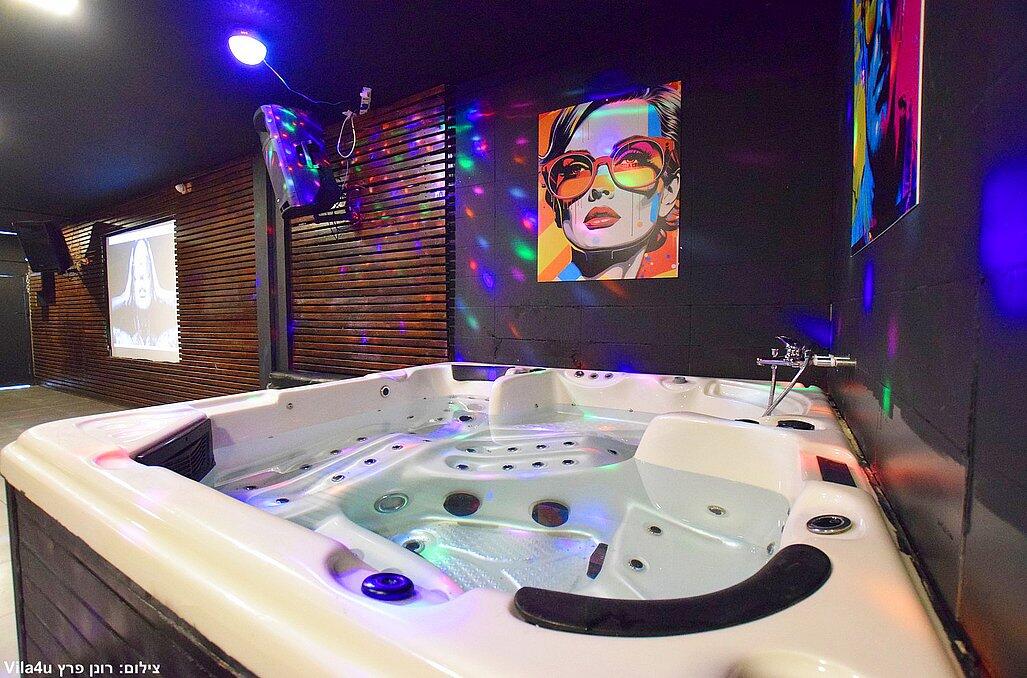 מוזס - לופט בוטיק Moses Loft Boutique מרכז  8  לופט 4 יו