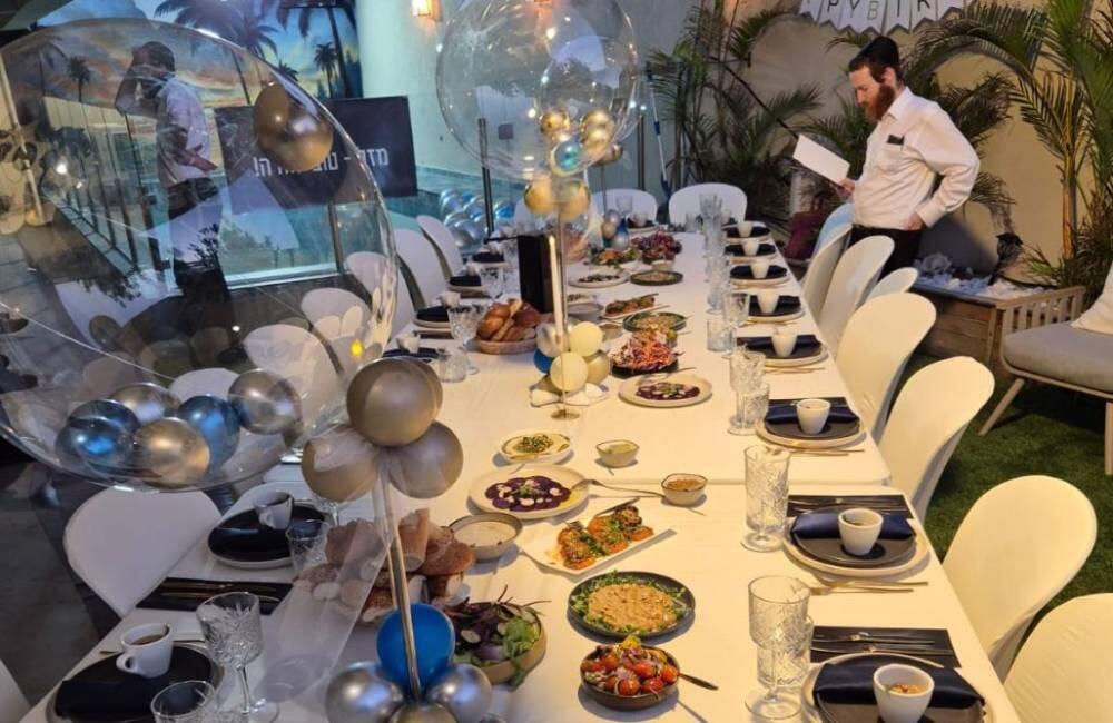 החצר בטיילת - אירועים ליד הים מרכז  23  לופט 4 יו