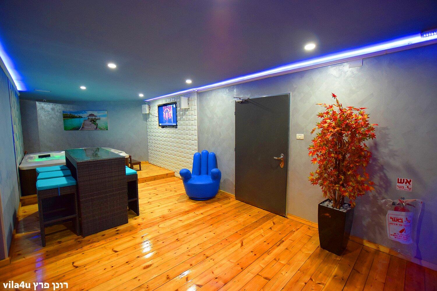 לופט פארטי טיים מרכז  31  לופט 4 יו