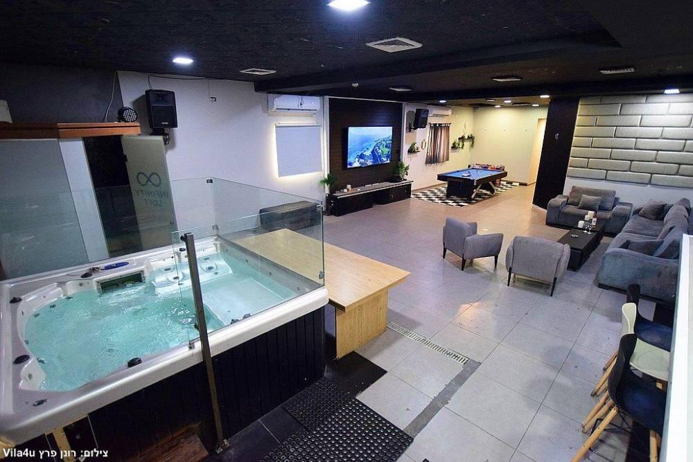 אינפיניטי לופט מרכז  24  לופט 4 יו