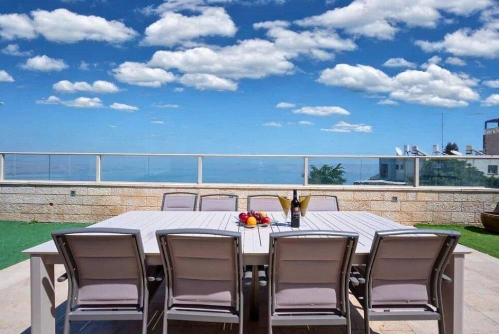 וילה דובדבן טבריה צפון  22  לופט 4 יו