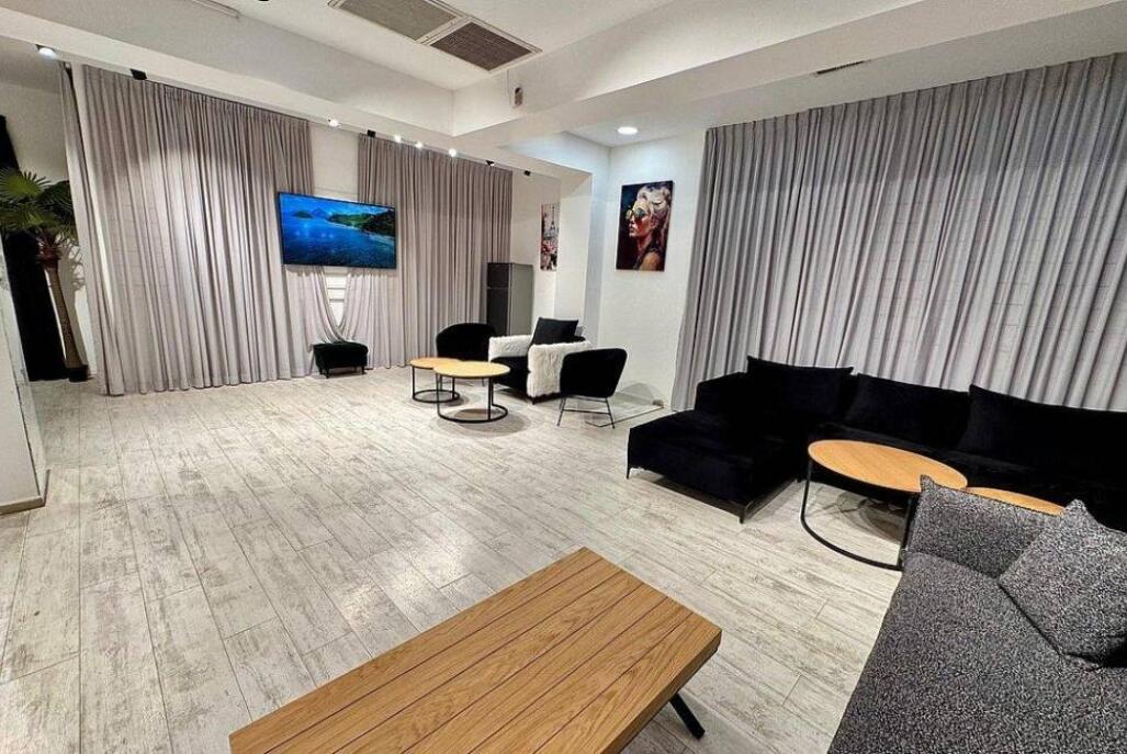 קינג ג'ורג פלייס - King George Place מרכז  18  לופט 4 יו