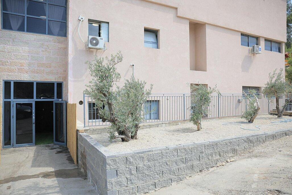 אחוזת הר טוב מרכז  32  לופט 4 יו