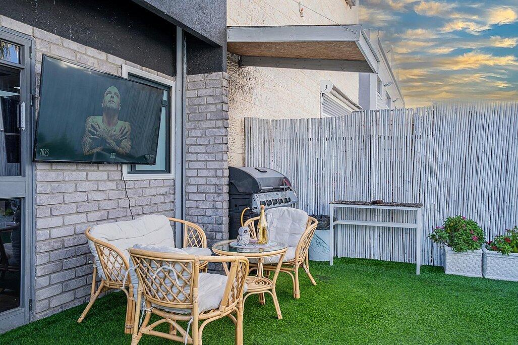 מתחם אופוריה אור עקיבא מרכז  8  לופט 4 יו