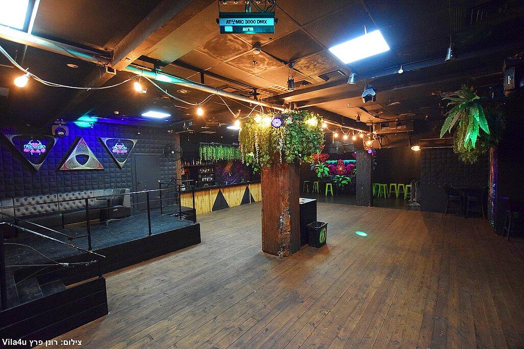 ג'סיקה איוונסט מרכז  3  לופט 4 יו