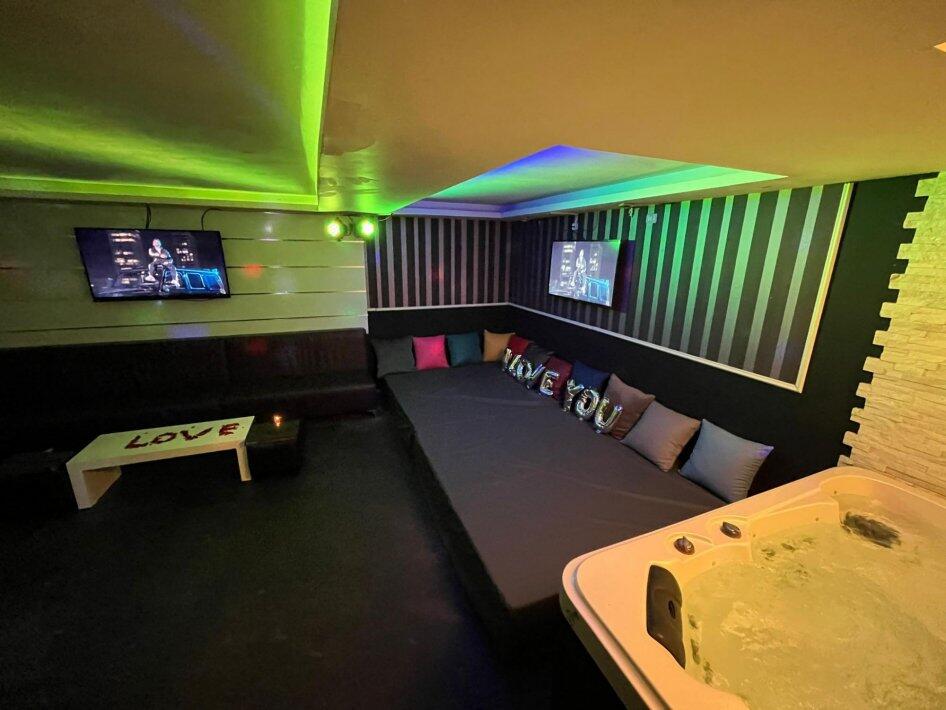 מידנייט לופט מרכז  6  לופט 4 יו