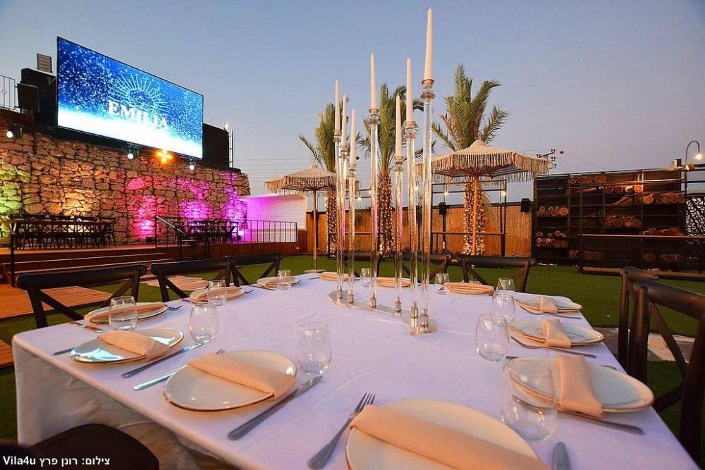 אמיליה איוונטס מרכז  33  לופט 4 יו