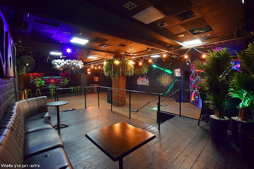 ג'סיקה איוונסט מרכז  14  לופט 4 יו