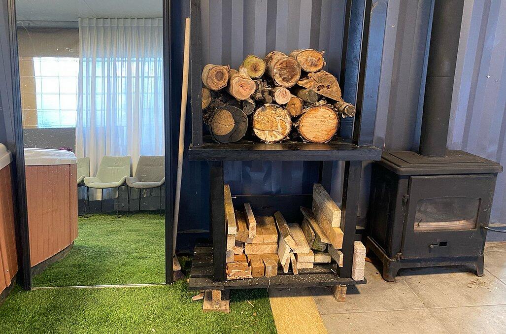 מתחם 531 איוונטס מרכז מתחם 531 איוונטס - קמין עצים מתחם 531 איוונטס - קמין עצים לופט 4 יו