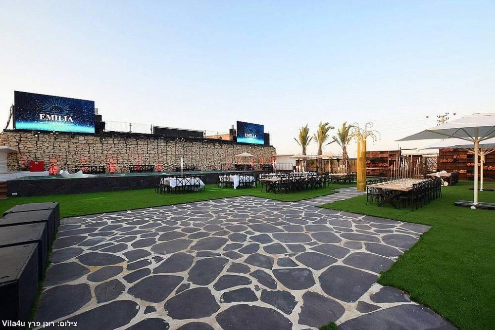 אמיליה איוונטס מרכז  29  לופט 4 יו