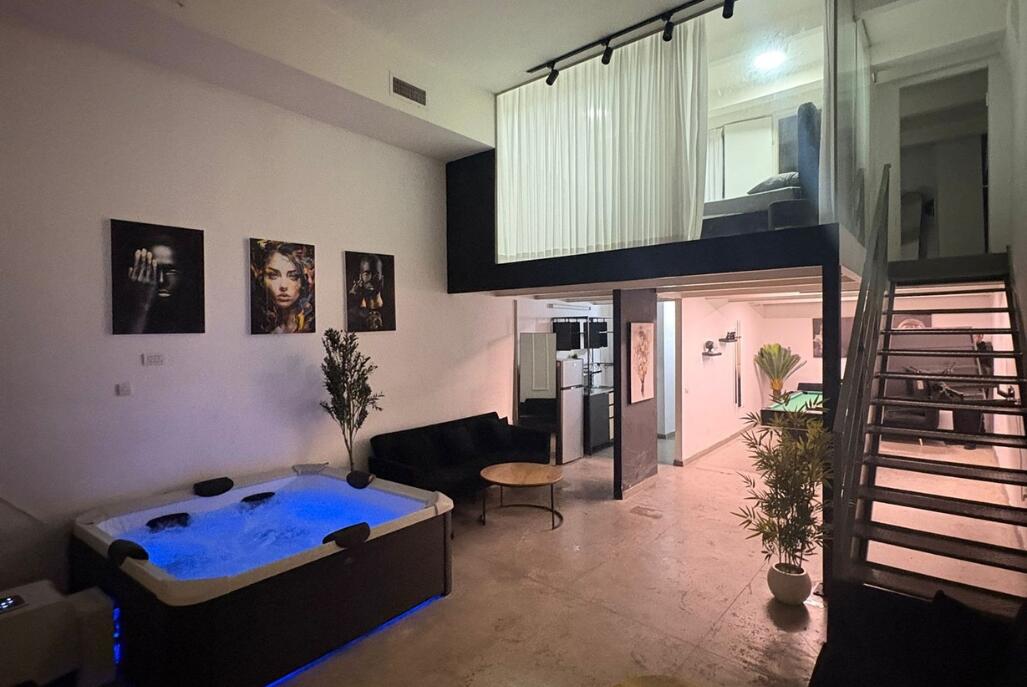 וילה אושן פלור - Ocean floor TLV מרכז  8  לופט 4 יו