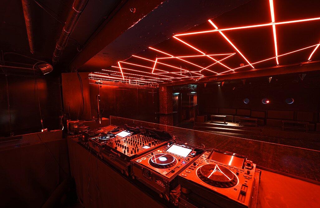 לה וידה איוונטס מרכז  6  לופט 4 יו