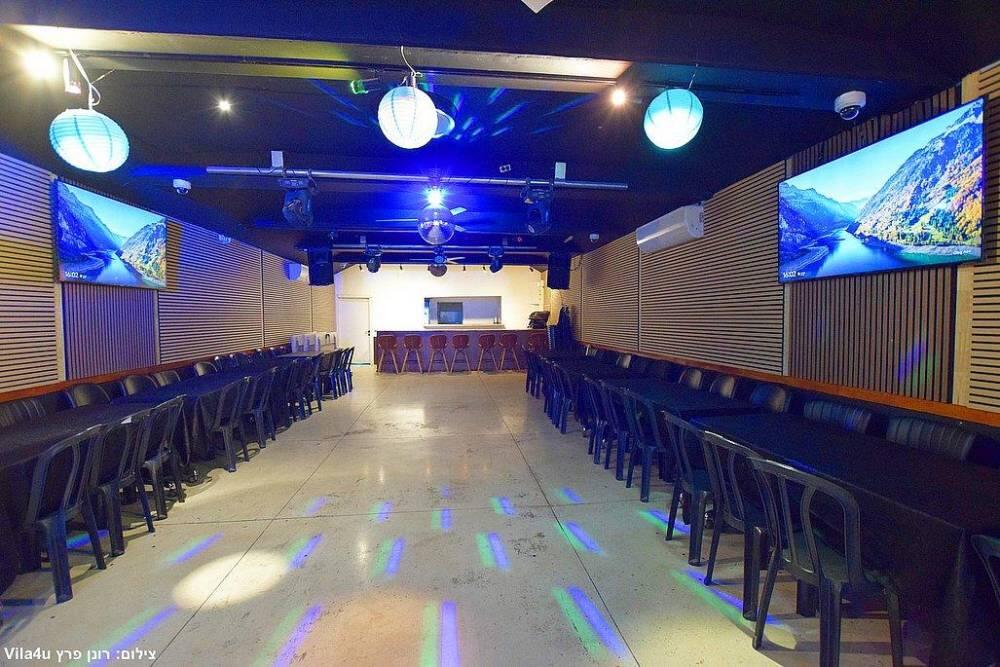 זאקיז מרכז  22  לופט 4 יו