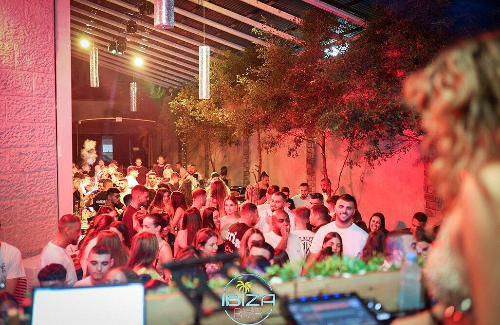 איביזה בר מרכז  8  לופט 4 יו