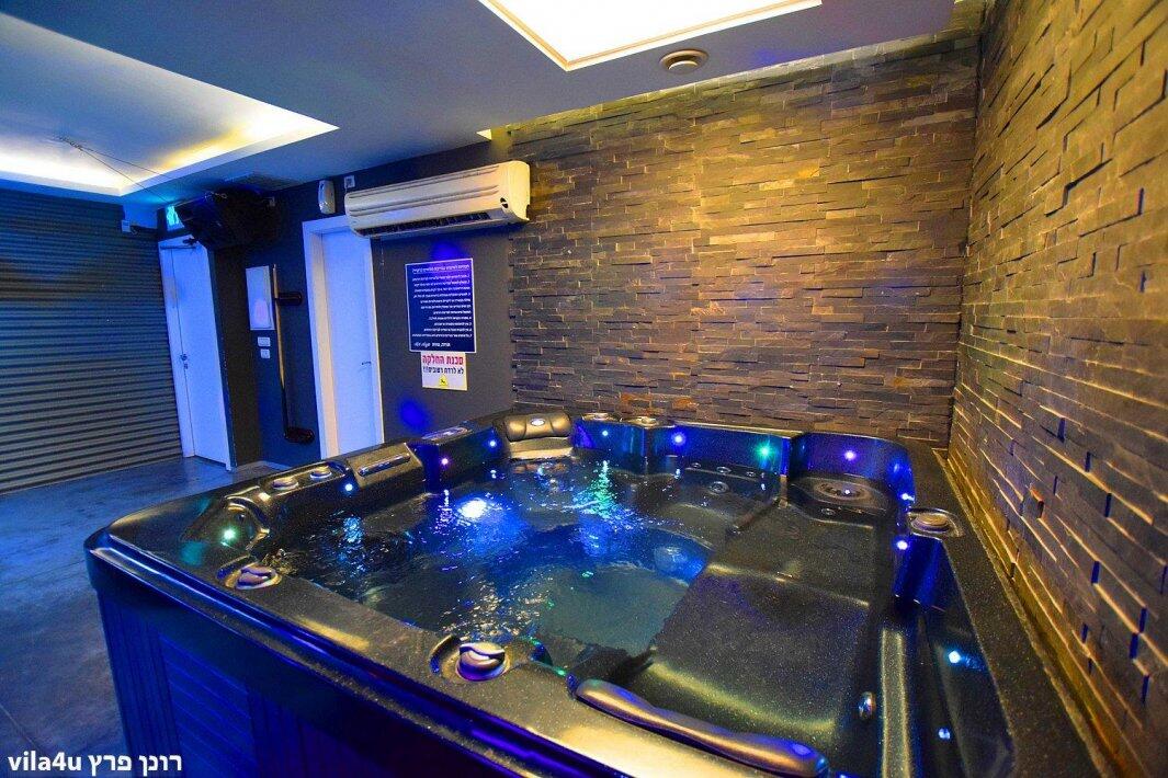 מידנייט לופט מרכז  8  לופט 4 יו