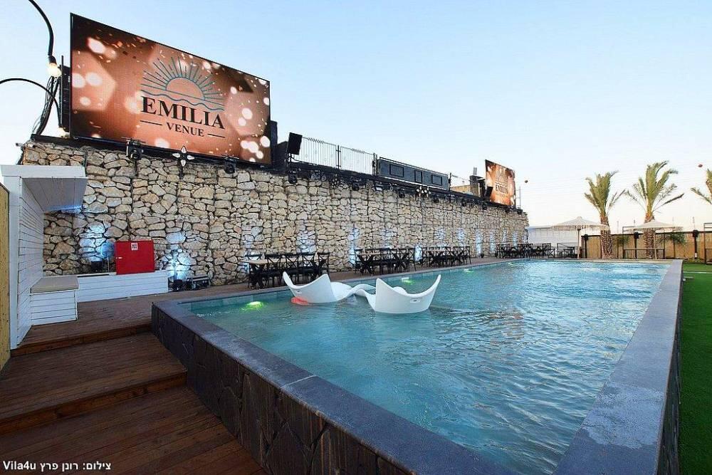 אמיליה איוונטס מרכז  24  לופט 4 יו