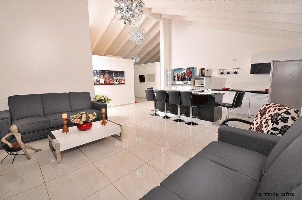 אחוזת אדל צפון  7  לופט 4 יו