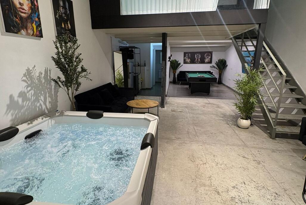 וילה אושן פלור - Ocean floor TLV מרכז  3  לופט 4 יו