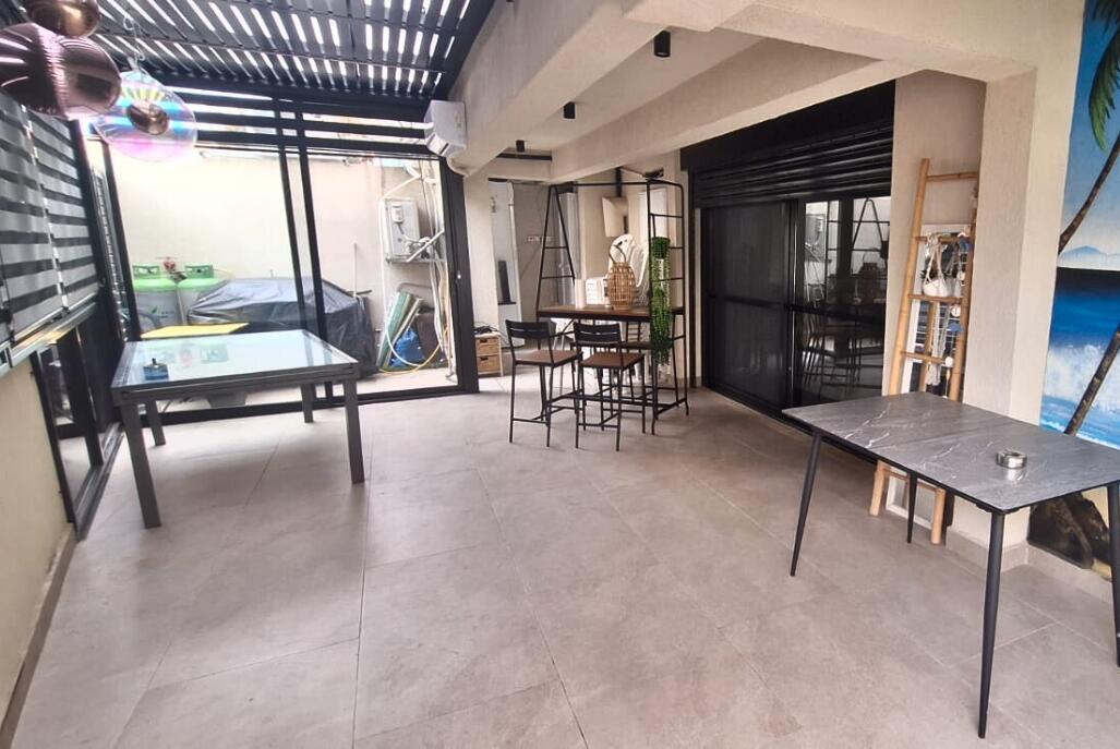 החצר בטיילת - אירועים ליד הים מרכז  28  לופט 4 יו