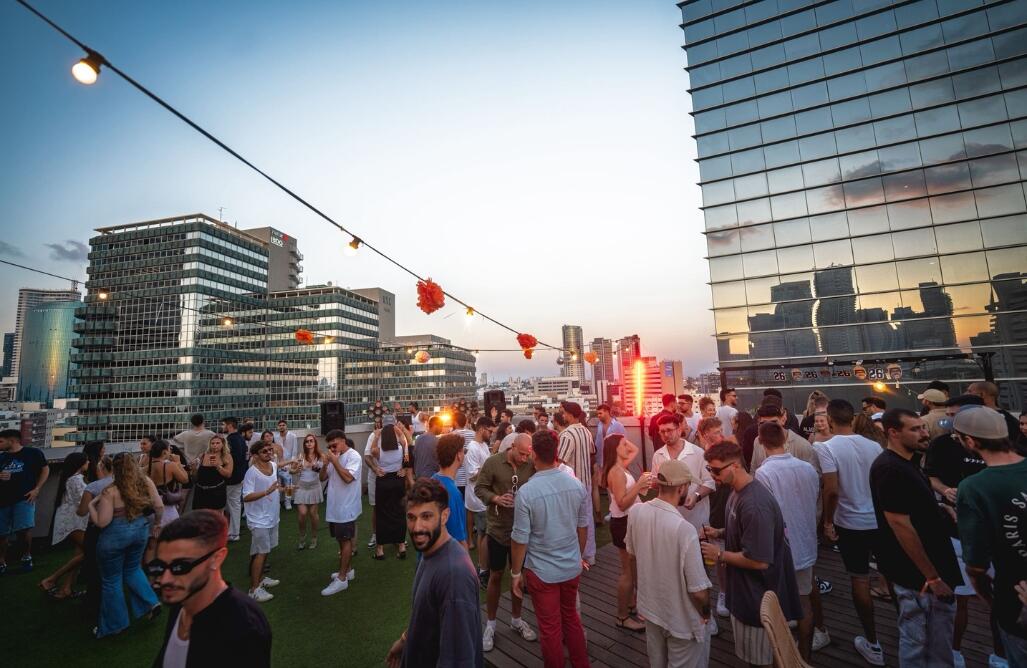 אלמאגו רוף תל אביב מרכז  3  לופט 4 יו