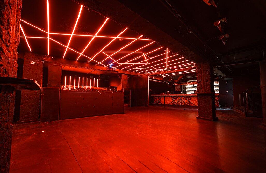 לה וידה איוונטס מרכז  7  לופט 4 יו